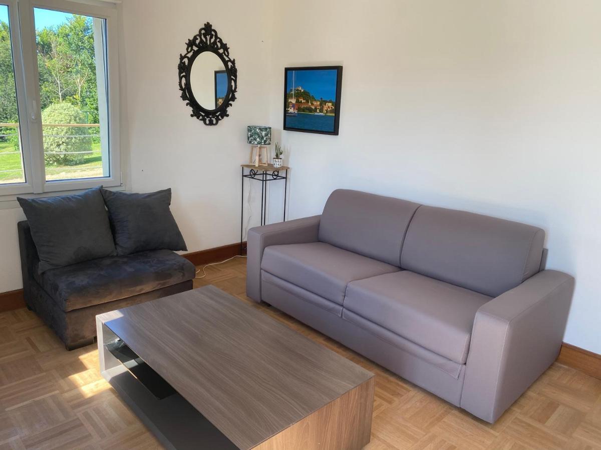Appartement 2 pièces entre mer et campagne Créhen Esterno foto