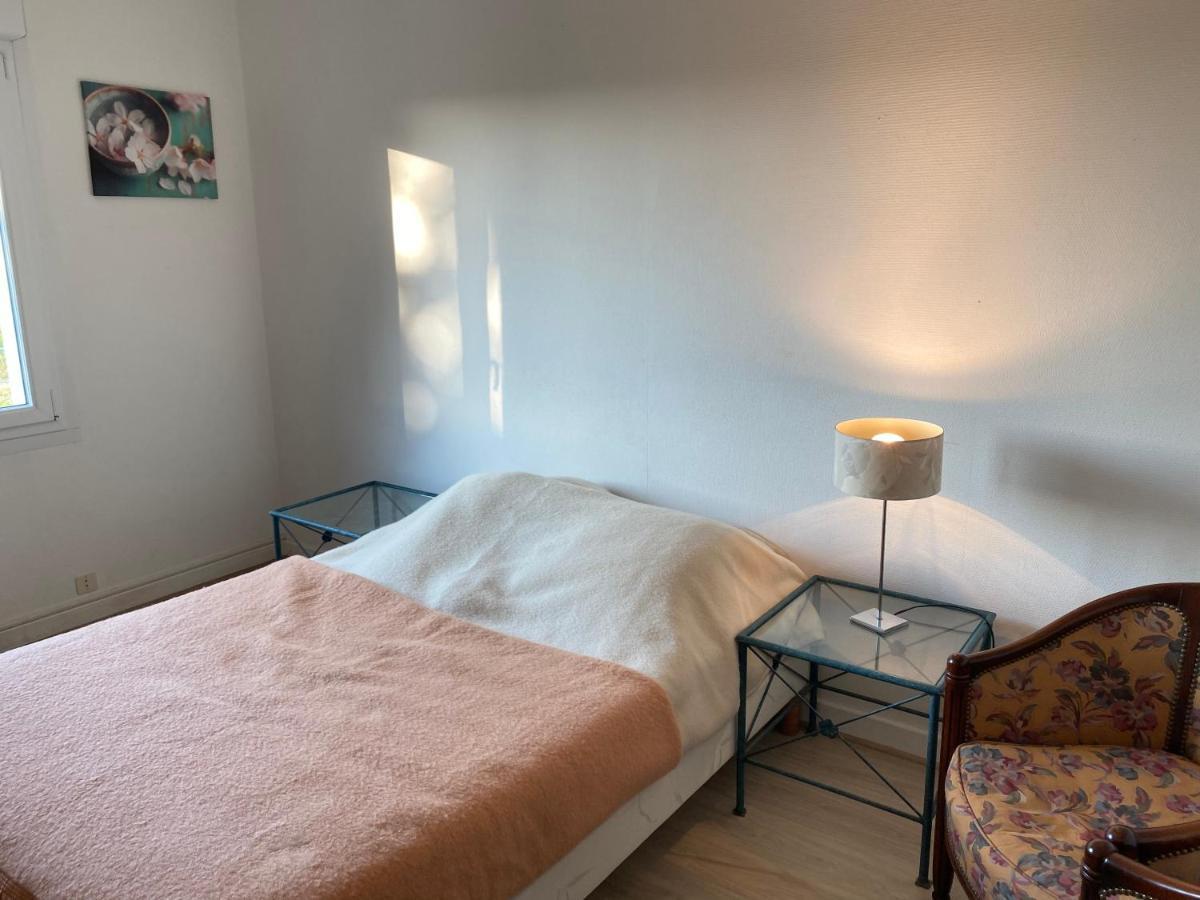 Appartement 2 pièces entre mer et campagne Créhen Esterno foto